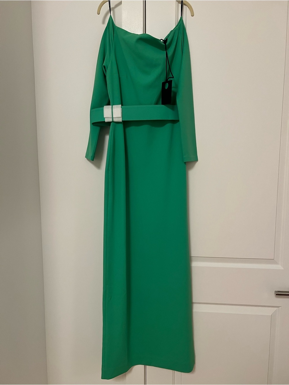 Stunning emerald-green off-the-shoulder gown, famously worn by Kate Middleton
